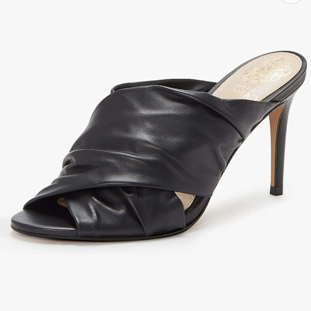 New BABY Vince Camuto Jenabie Sandal black soft leather pointy heel Size 6